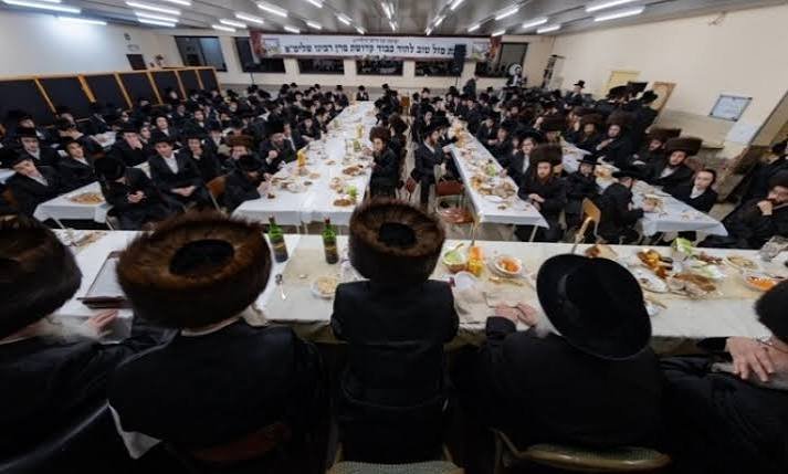 שבע ברכות צוגעשטעלט דורך די ישיבה